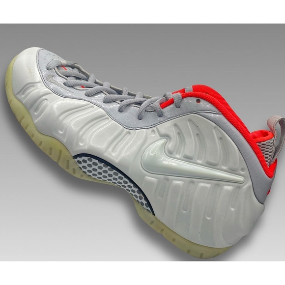 Nike Mens Sneaker Size 10 Pure Platinum Foamposite Pro Python Streetwear - Picture 1 of 7